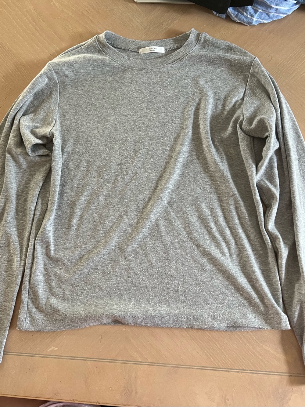 Chocolate Heather Gray Long-Sleeve Crewneck Top